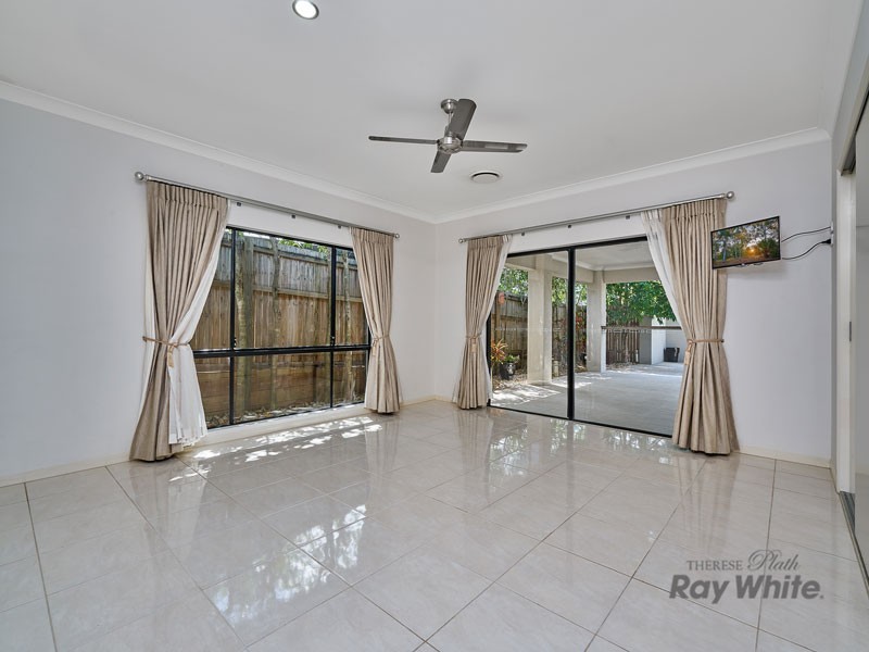 10 Shelbourne Street, Bentley Park QLD 4869