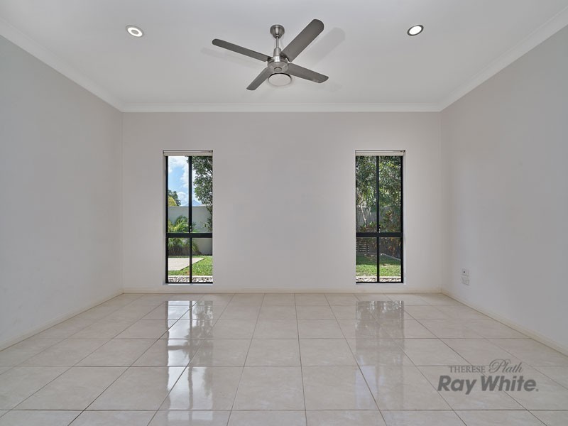 10 Shelbourne Street, Bentley Park QLD 4869