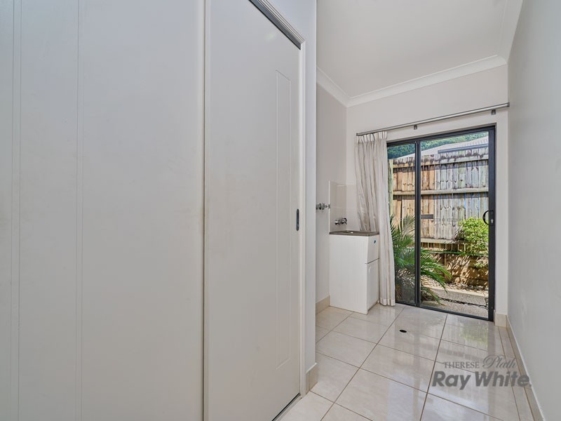 10 Shelbourne Street, Bentley Park QLD 4869