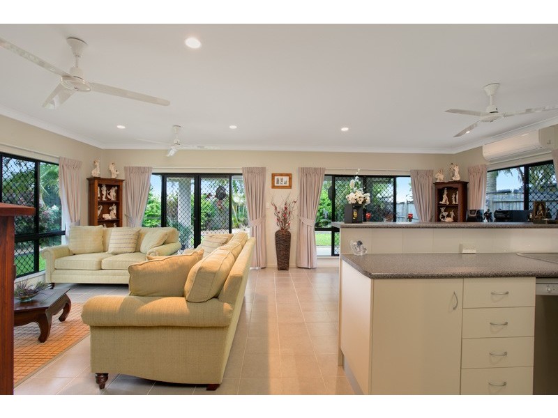 10 Ellibank Close, Edmonton QLD 4869