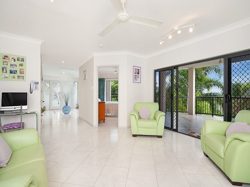 4 Knott Court, Whitfield QLD 4870