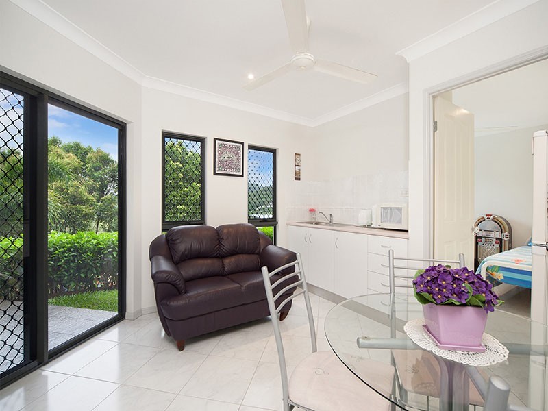 4 Knott Court, Whitfield QLD 4870