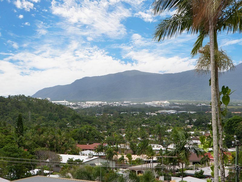 50 Sydney Street, Bayview Heights QLD 4868