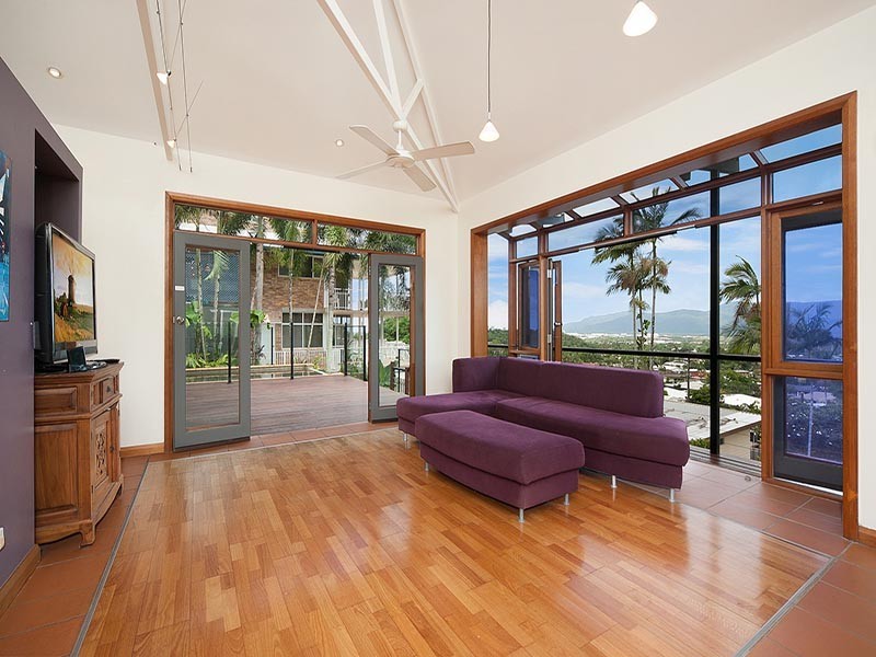 50 Sydney Street, Bayview Heights QLD 4868