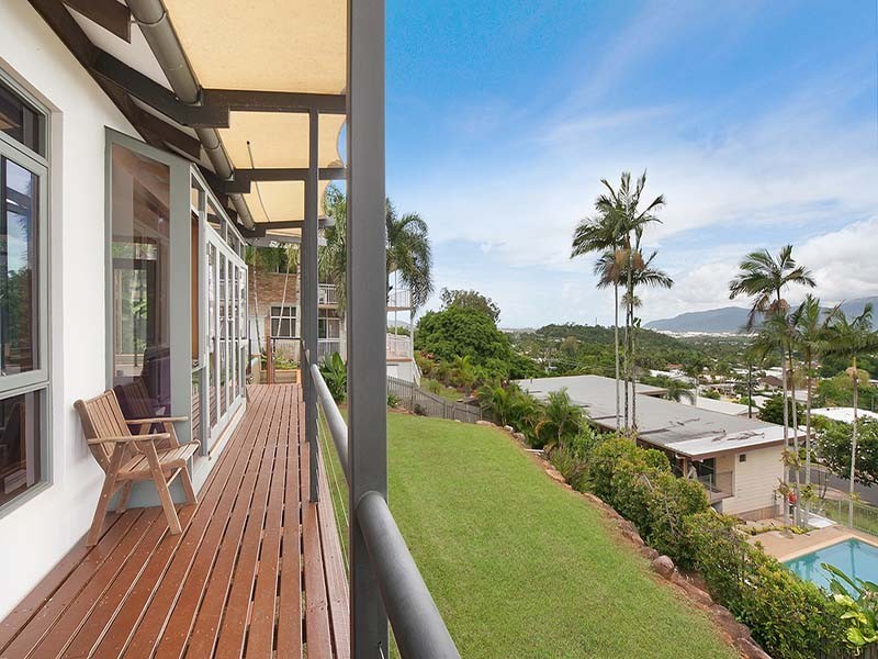 50 Sydney Street, Bayview Heights QLD 4868