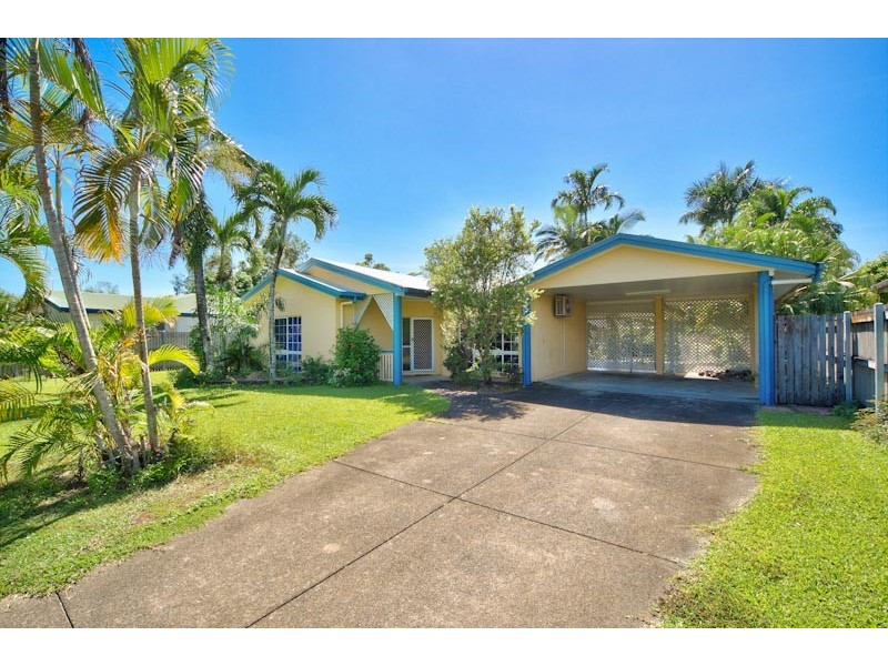 20 Golden Grove Drive, Bentley Park QLD 4869