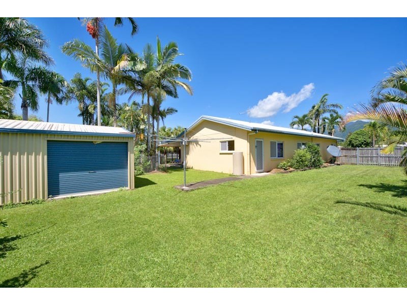 20 Golden Grove Drive, Bentley Park QLD 4869