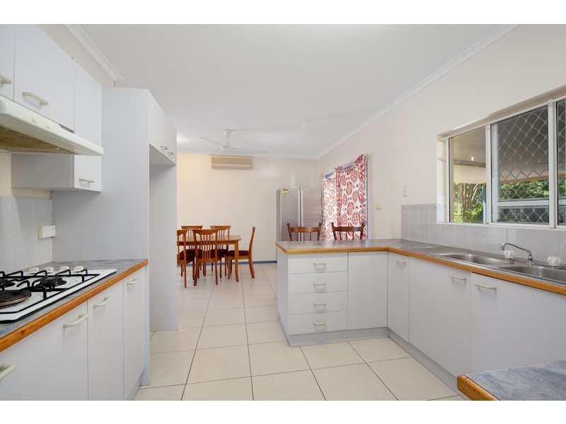 20 Golden Grove Drive, Bentley Park QLD 4869