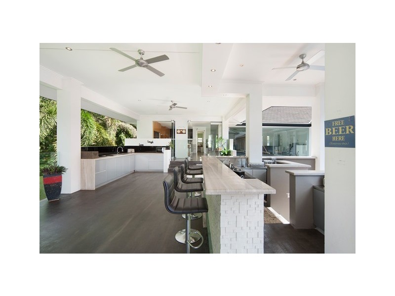 70 Falcon Street, Bayview Heights QLD 4868