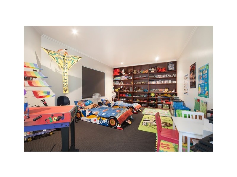 70 Falcon Street, Bayview Heights QLD 4868