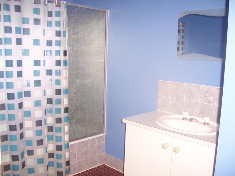 Mooroobool QLD 4870