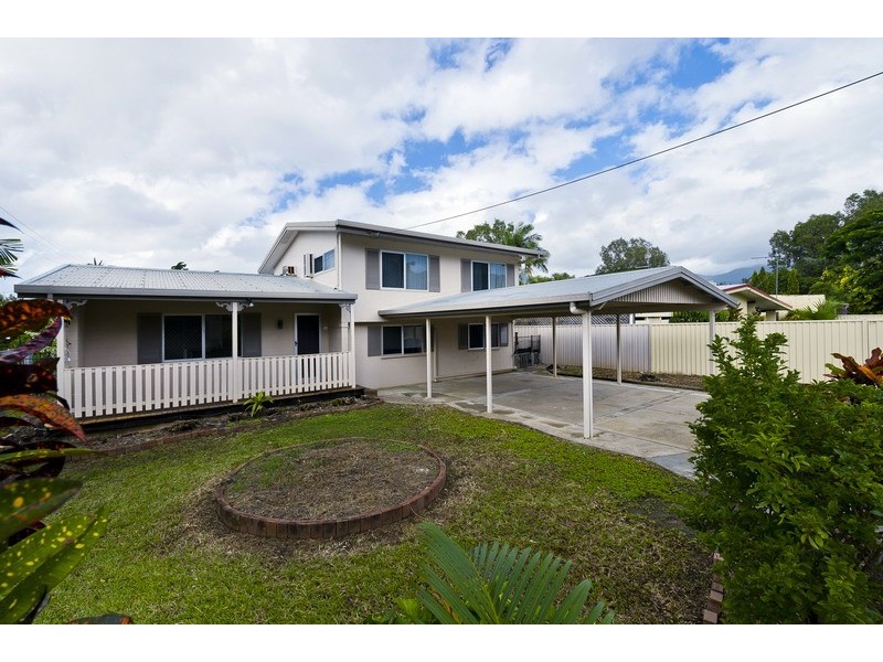 1 Torrance Avenue, Edge Hill QLD 4870