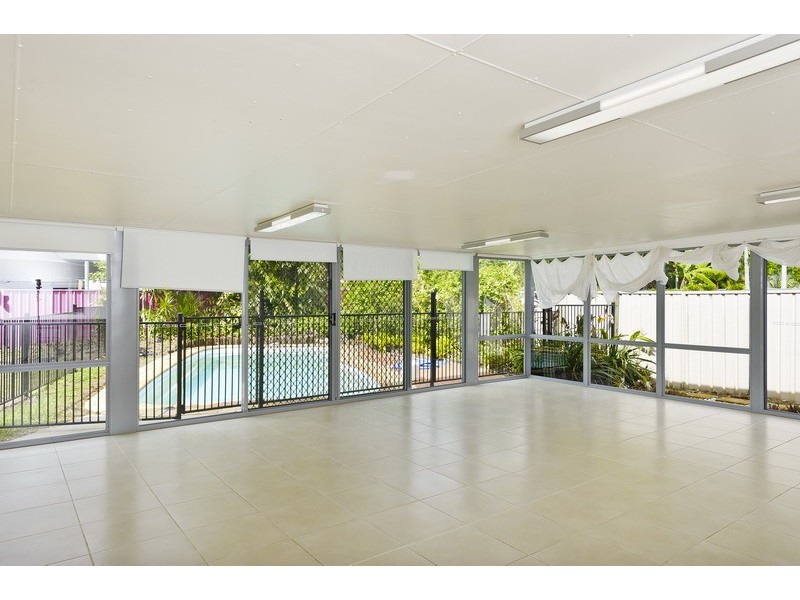 1 Torrance Avenue, Edge Hill QLD 4870