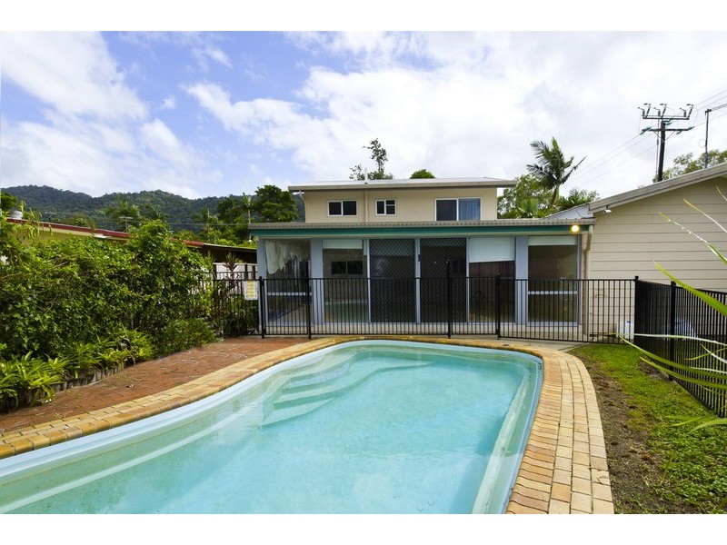 1 Torrance Avenue, Edge Hill QLD 4870