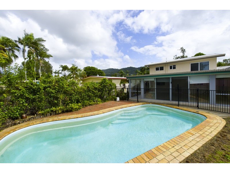1 Torrance Avenue, Edge Hill QLD 4870