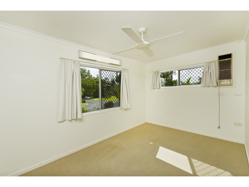 1 Torrance Avenue, Edge Hill QLD 4870