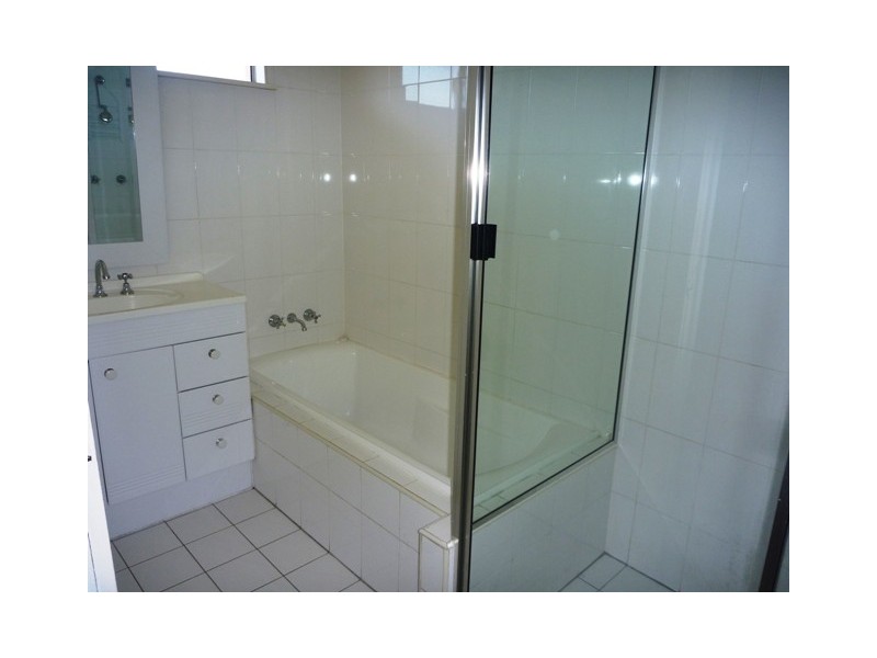 66 Birch Street, Manunda QLD 4870