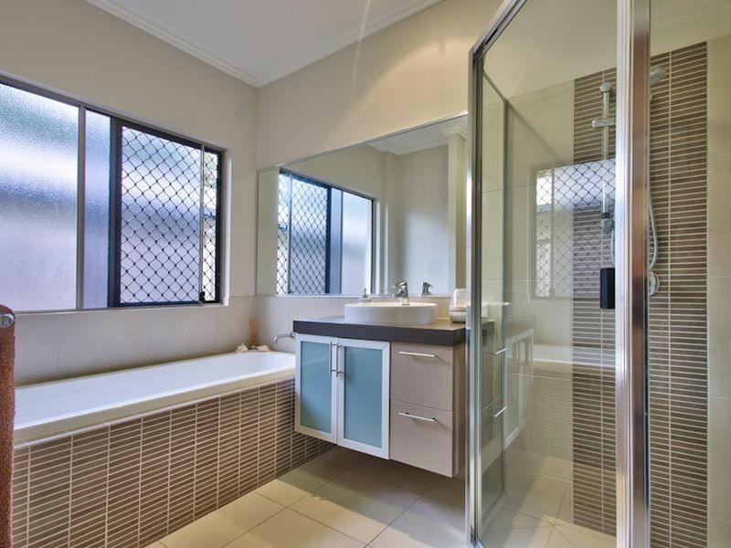 11 Lum Jim Street, Redlynch QLD 4870