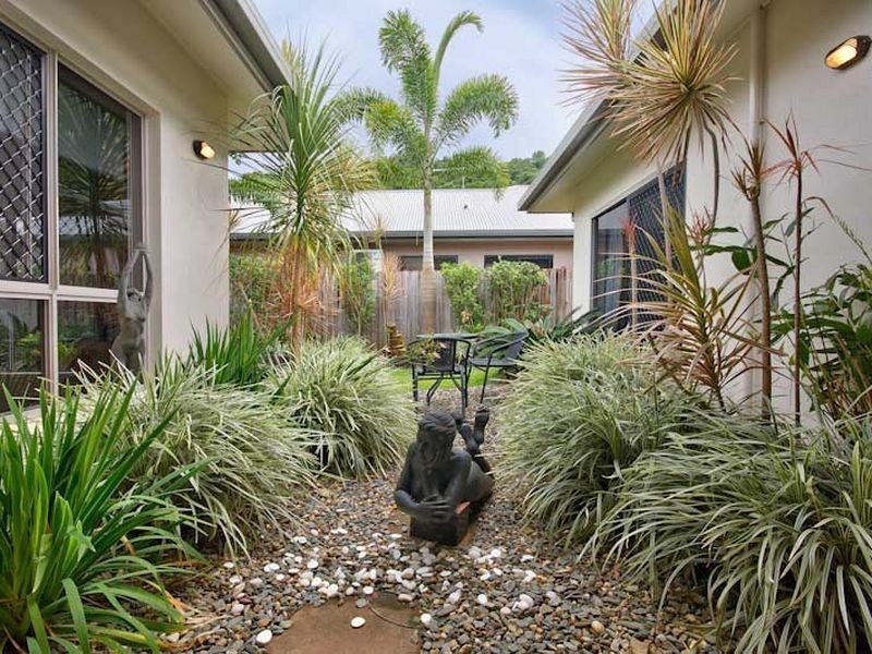 11 Lum Jim Street, Redlynch QLD 4870