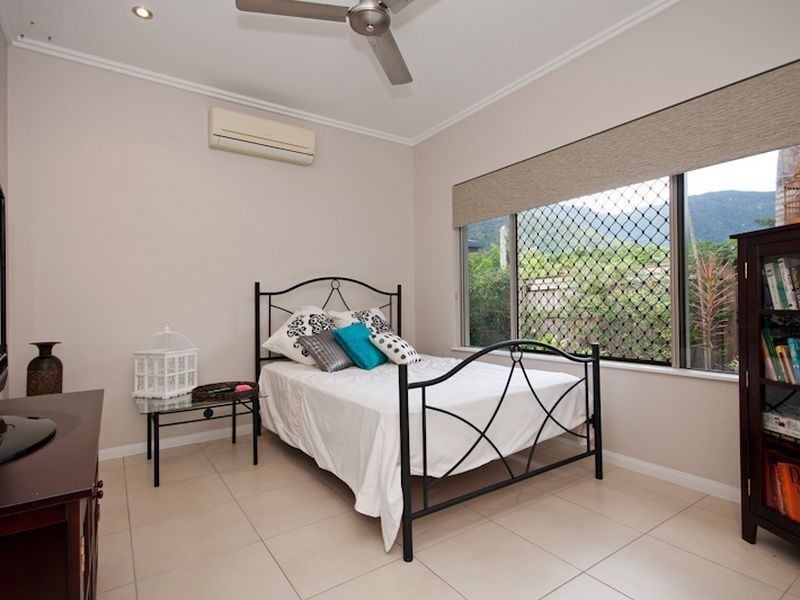 11 Lum Jim Street, Redlynch QLD 4870