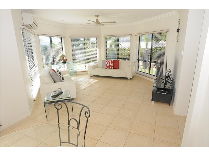 34 Eugenia Street, Redlynch QLD 4870