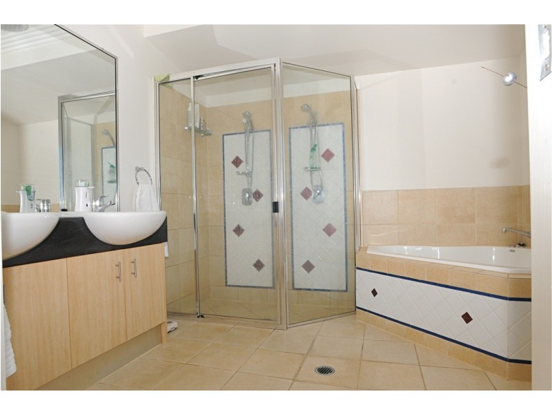 34 Eugenia Street, Redlynch QLD 4870