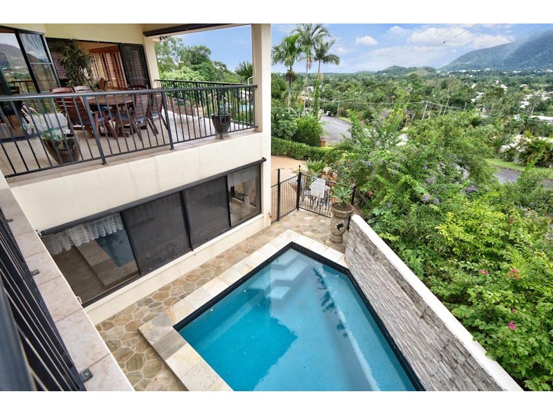 41-43 Koppen Terrace, Mooroobool QLD 4870