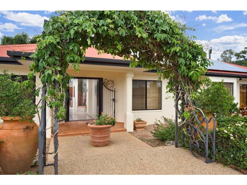 41-43 Koppen Terrace, Mooroobool QLD 4870