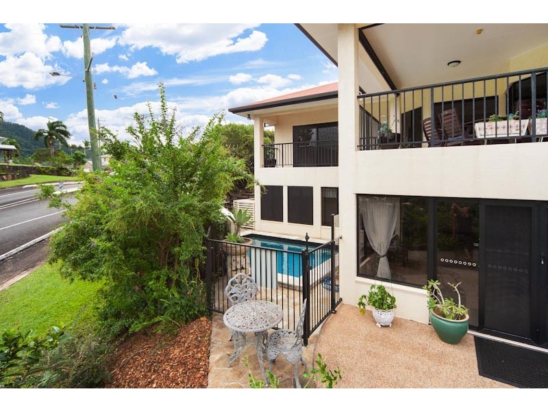 41-43 Koppen Terrace, Mooroobool QLD 4870