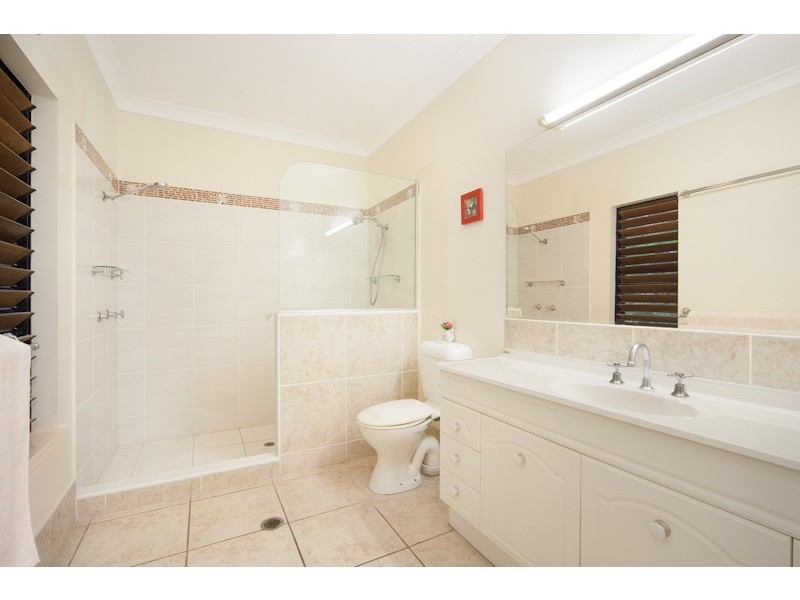 41-43 Koppen Terrace, Mooroobool QLD 4870