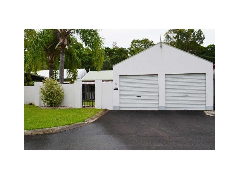 16 Lamb Street, Smithfield QLD 4878