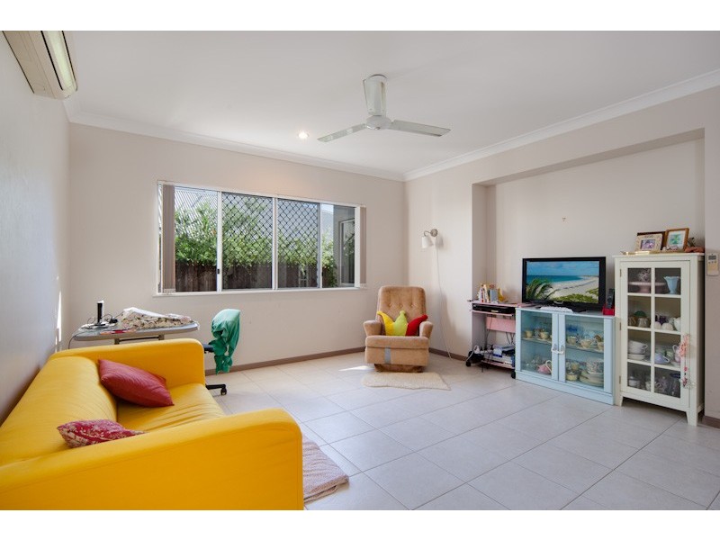 51 Chesterfield Close, Brinsmead QLD 4870