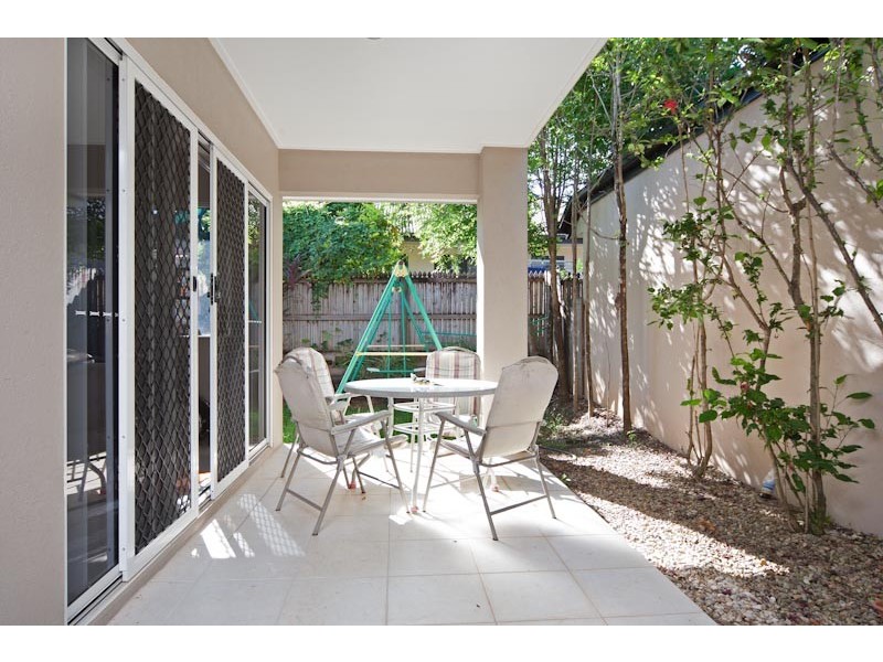 51 Chesterfield Close, Brinsmead QLD 4870