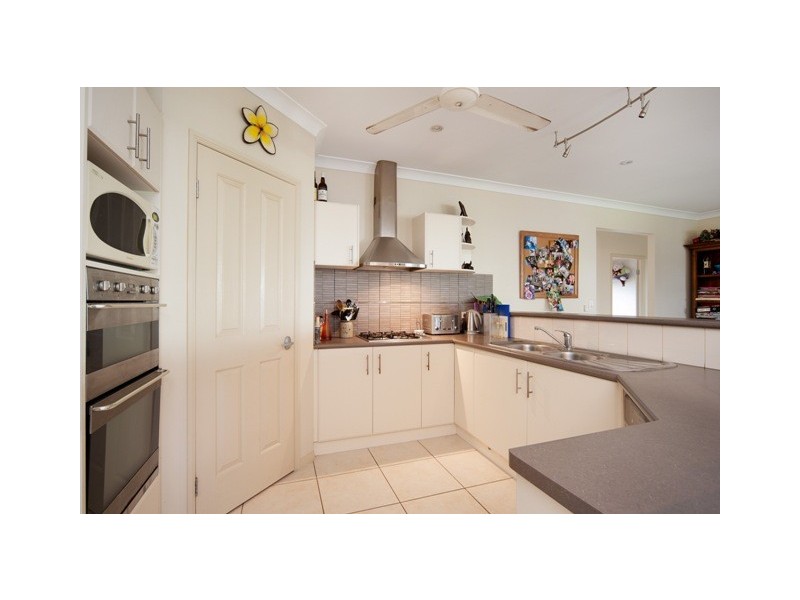 1 Messina Close, Kanimbla QLD 4870