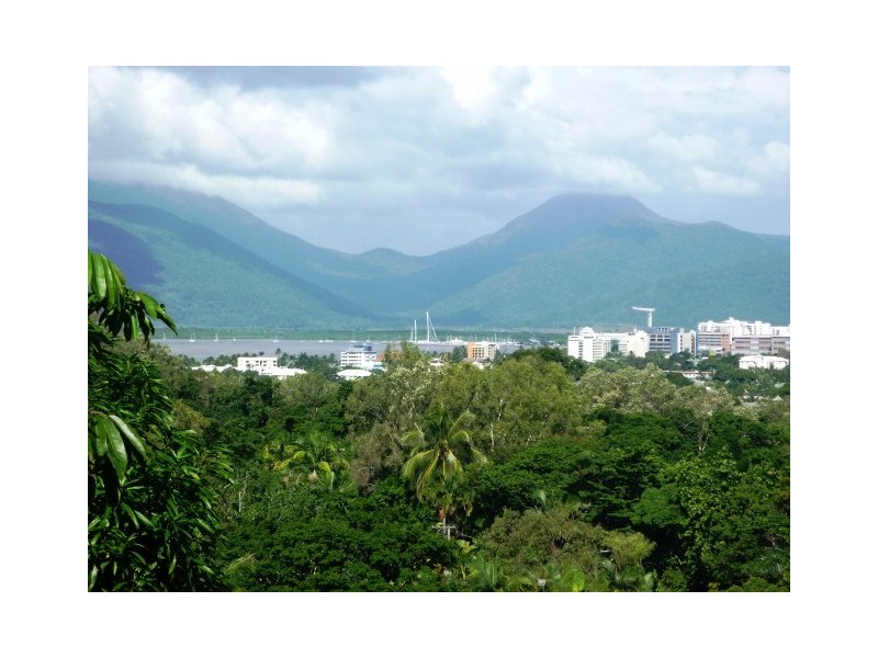 549 McCormack Street, Edge Hill QLD 4870