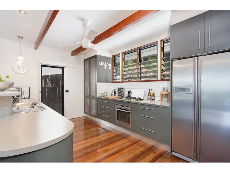 26 Atherton Street, Whitfield QLD 4870