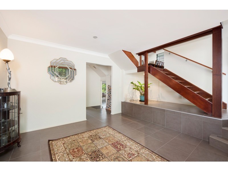 26 Atherton Street, Whitfield QLD 4870