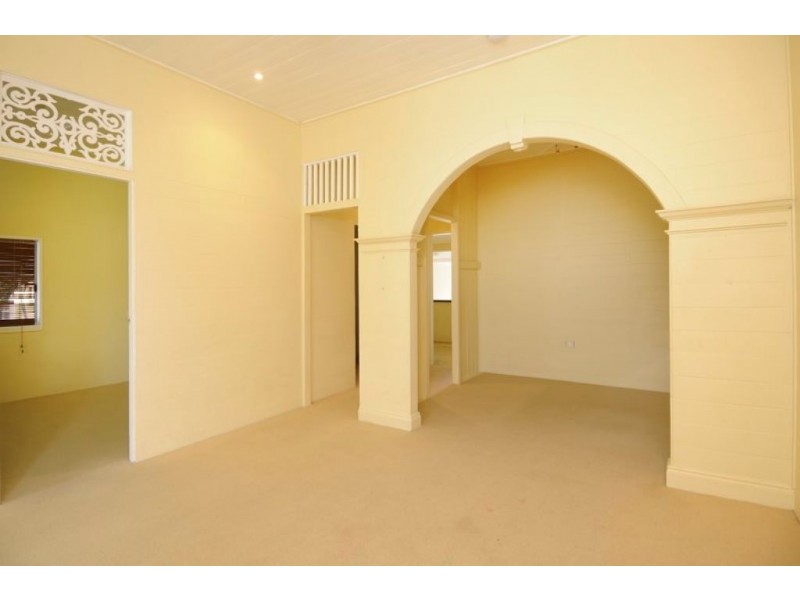 409 Draper Street, Parramatta Park QLD 4870