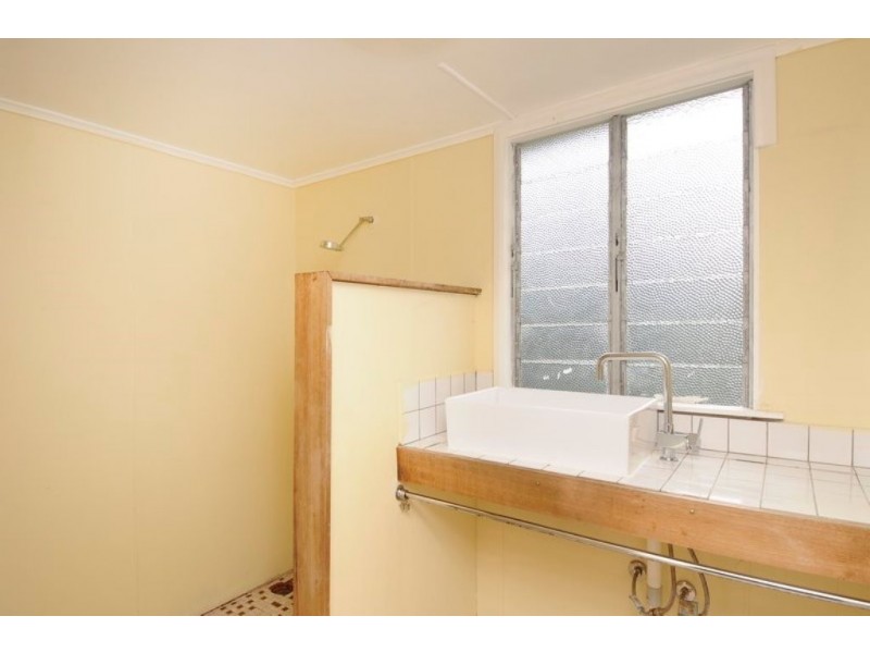 409 Draper Street, Parramatta Park QLD 4870