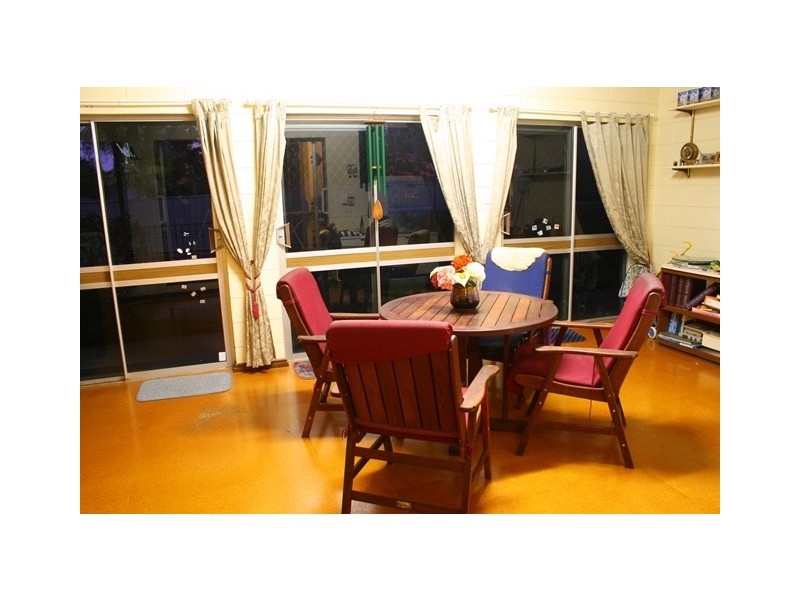 5 Bottlebrush Street, Mooroobool QLD 4870