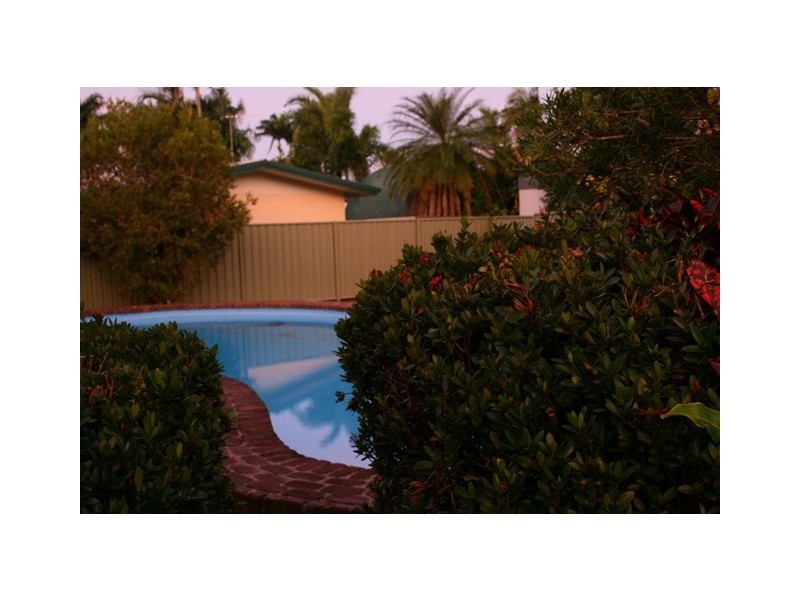 5 Bottlebrush Street, Mooroobool QLD 4870