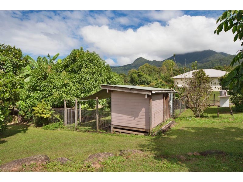 8-10 Lucky Street, Edmonton QLD 4869