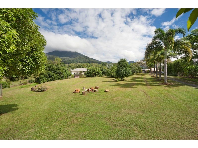 8-10 Lucky Street, Edmonton QLD 4869