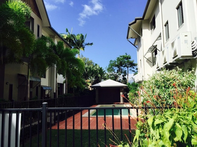 Manoora QLD 4870