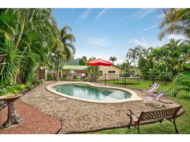 3 Blackbird Close, Bentley Park QLD 4869