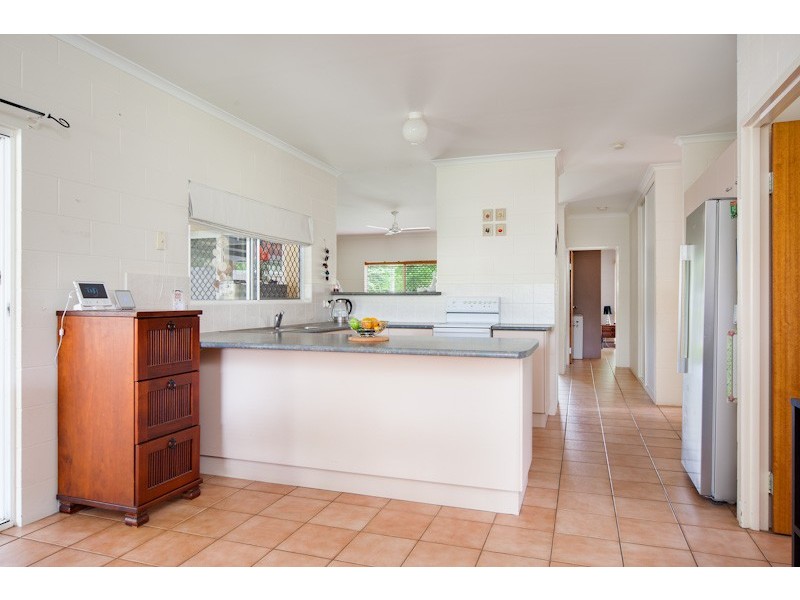 3 Blackbird Close, Bentley Park QLD 4869