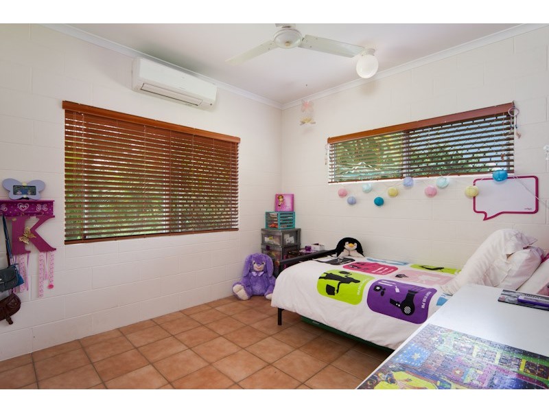 3 Blackbird Close, Bentley Park QLD 4869