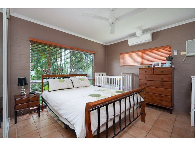 3 Blackbird Close, Bentley Park QLD 4869