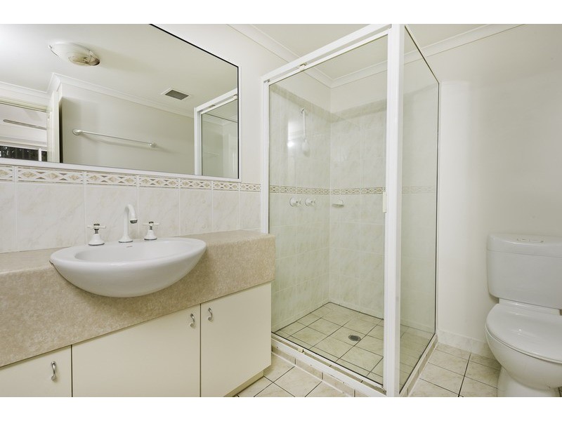 42/72 Kowinka Street, White Rock QLD 4868