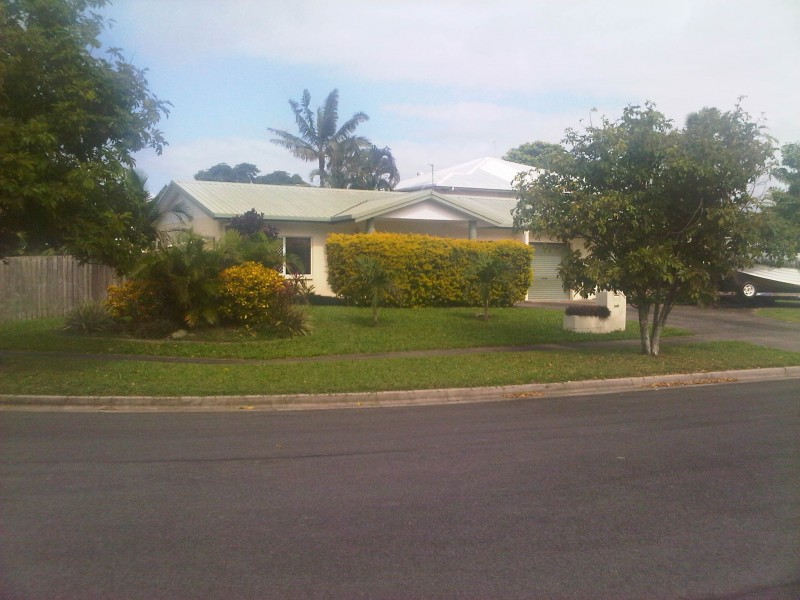 1/17 Ingham Court, Mooroobool QLD 4870